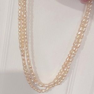Faux pearl necklace. 16”.